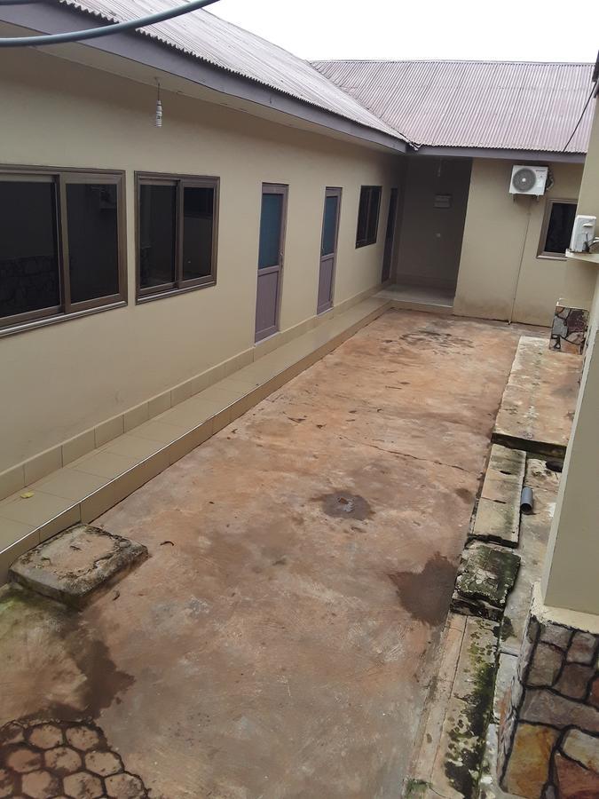 Bizay Hotel Sunyani Exterior photo